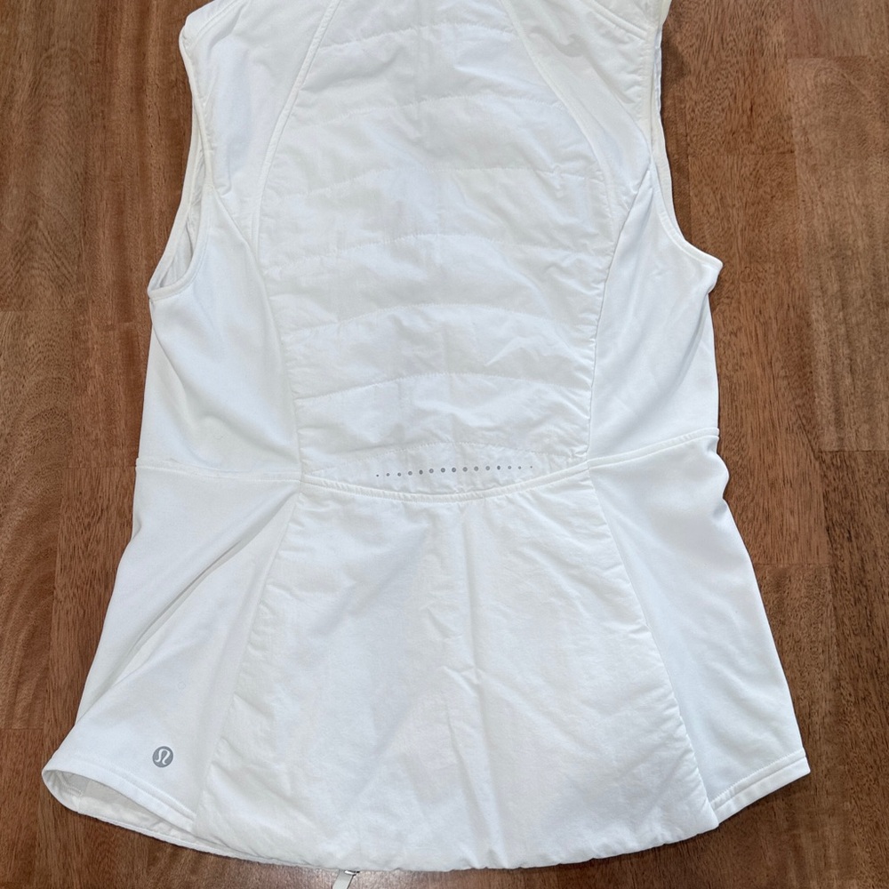 Lululemon White Quilted Hooded Vest - Picture 8 of 9